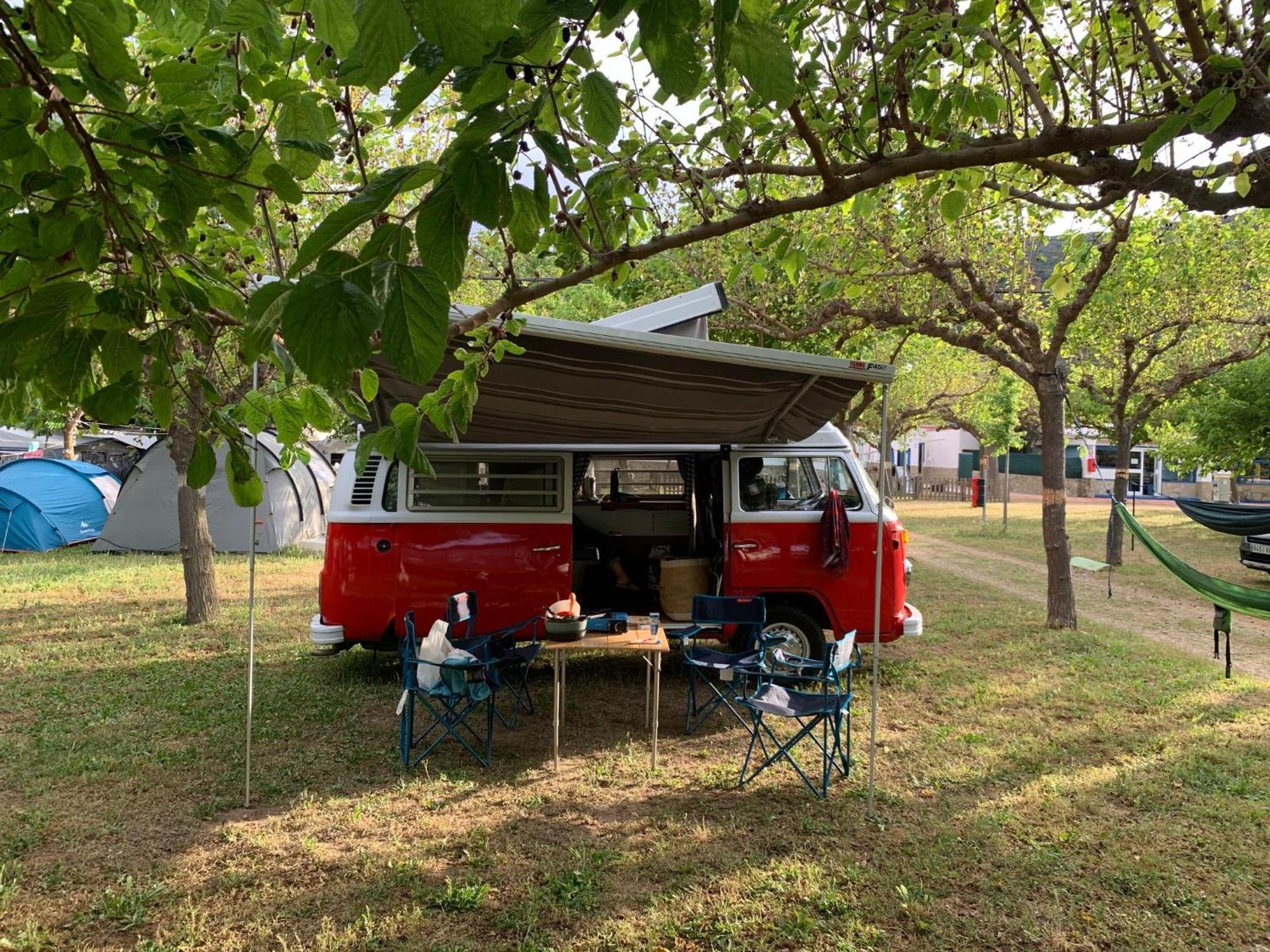 Retro Vw Kombi T2 Campervan L'Hospitalet de Llobregat Luaran gambar